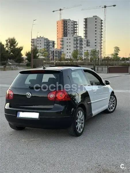 Usado VW Golf V GT 105 CV (77 kW) 2007 Blanco Berlina