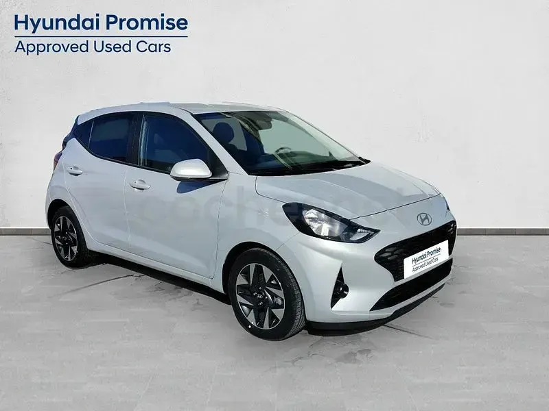 Nuevo Hyundai i10 63 CV (46 kW) 2026 Gris / plata Utilitario