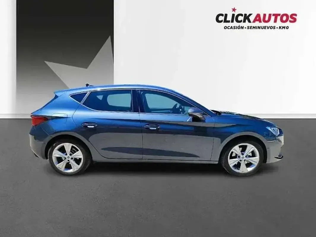 Usado Seat Leon FR 150 CV (110 kW) 2025 Gris Utilitario