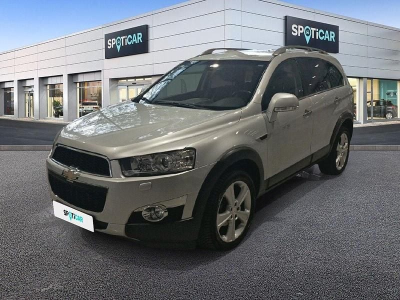 Usado Chevrolet Captiva LTZ 184 CV (135 kW) 2012 Gris SUV