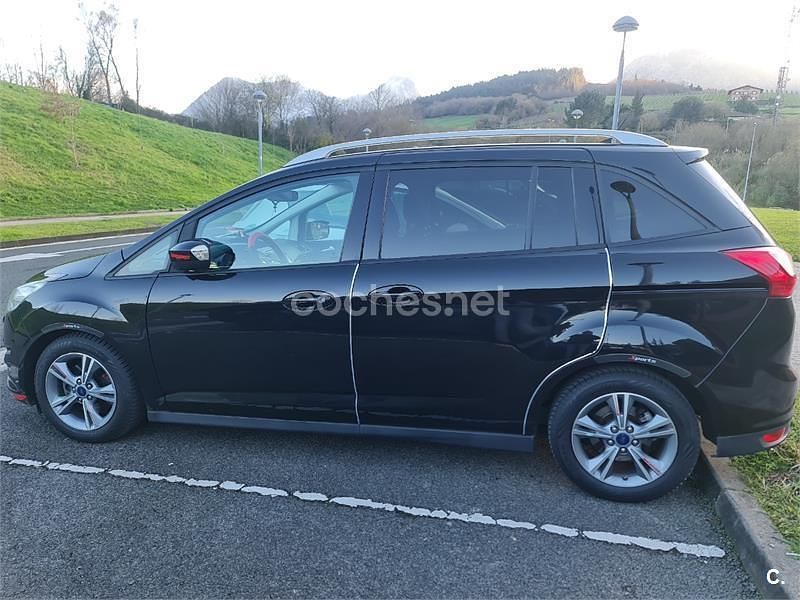 Usado Ford Grand C-Max Trend 125 CV (91 kW) 2015 Negro Monovolumen