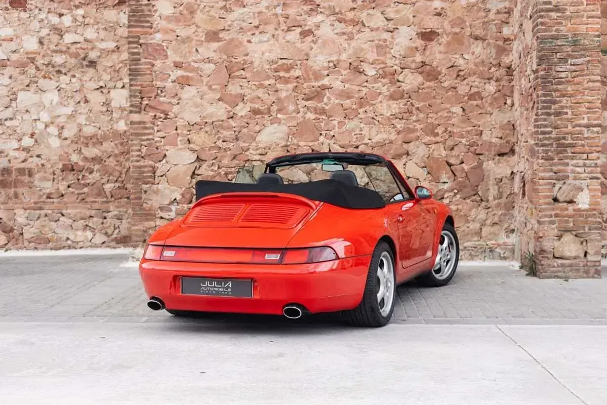 Usado Porsche 993 286 CV (210 kW) 1997 Rojo Descapotable