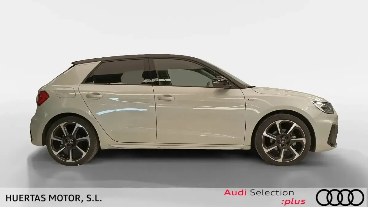 Usado Audi A1 Sportback Black Edition 116 CV (85 kW) 2024 Gris Utilitario