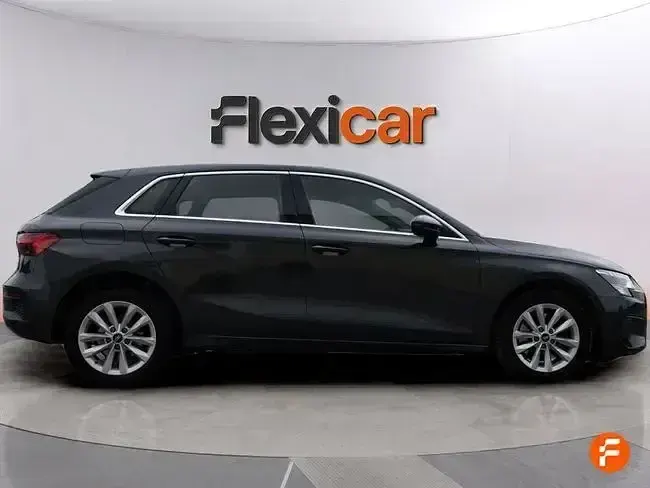 Usado Audi A3 116 CV (85 kW) 2021 Gris Berlina
