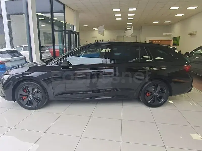Ny Skoda Octavia RS 265 HK (194 kW) 2025 Svart Kombi