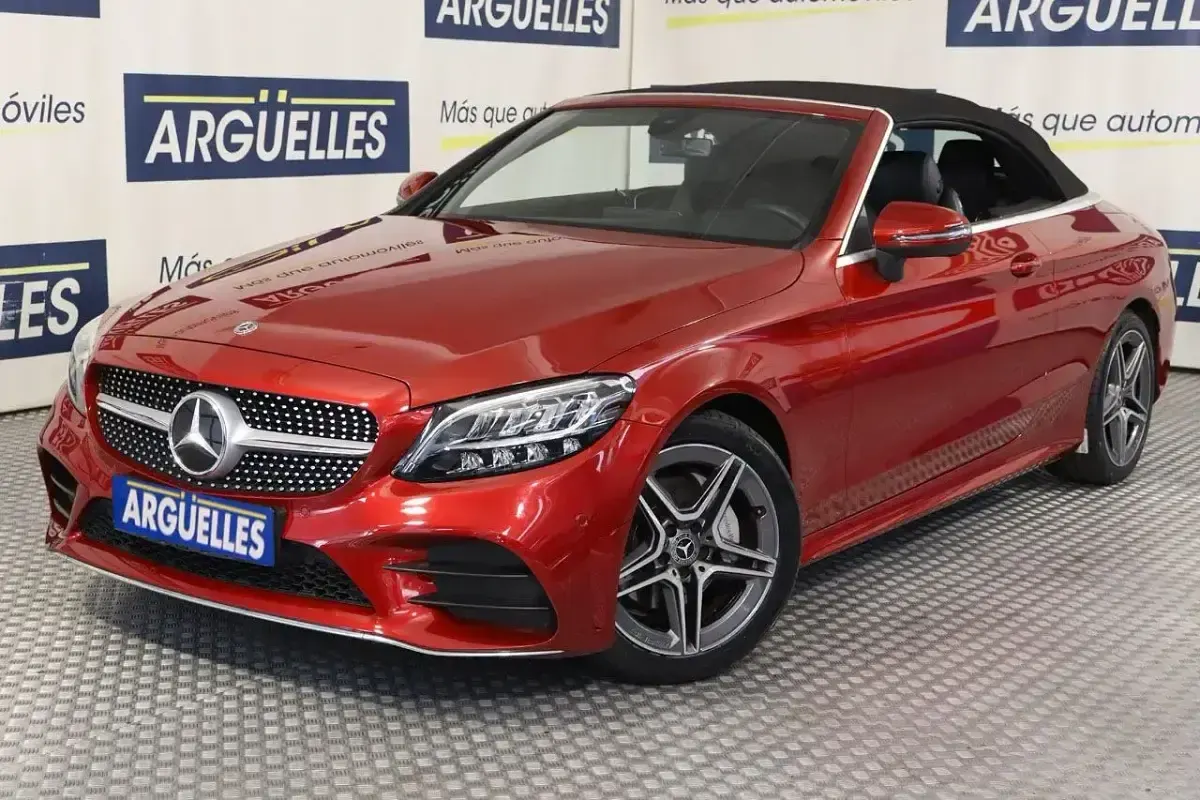 Usado Mercedes 200 AMG line 197 CV (144 kW) 2020 Rojo Descapotable