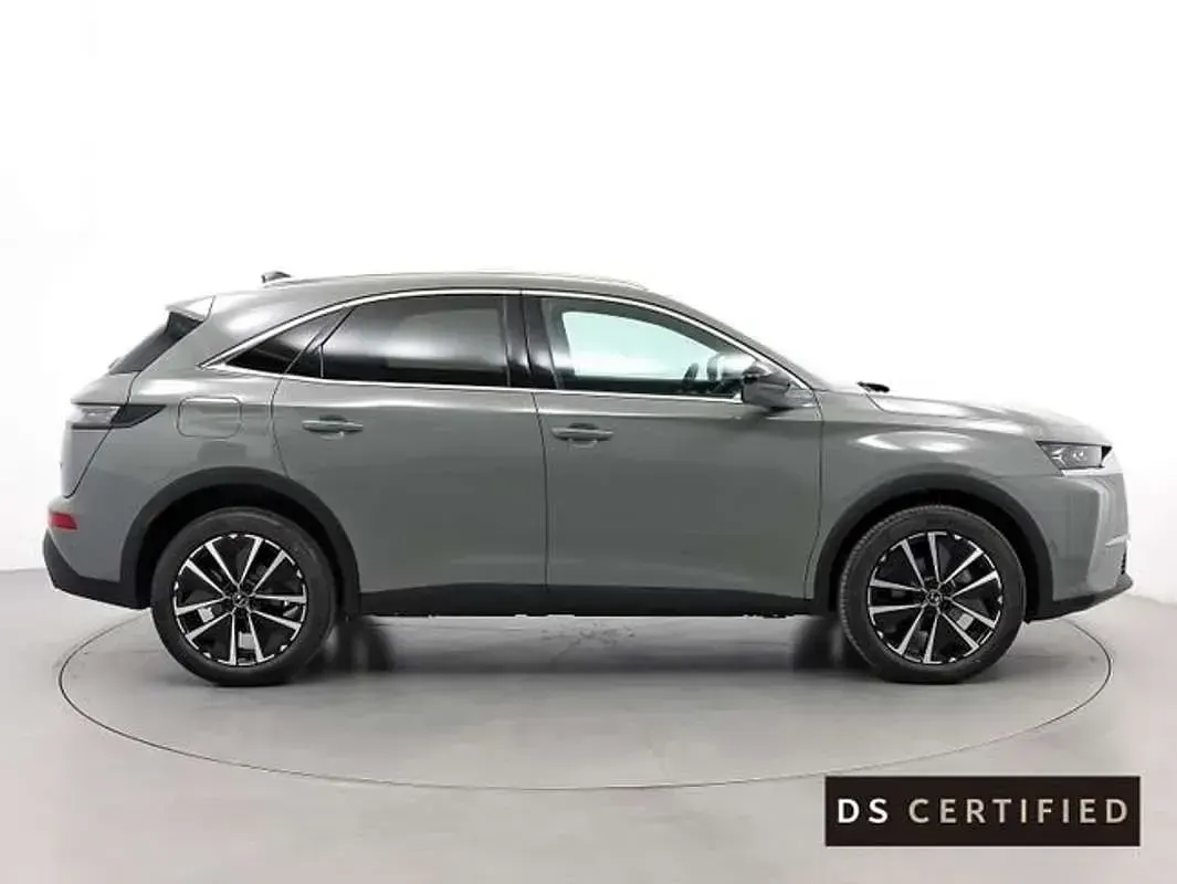 Usado DS Automobiles DS7 Crossback Rivoli 130 CV (95 kW) 2024 Gris / plata SUV