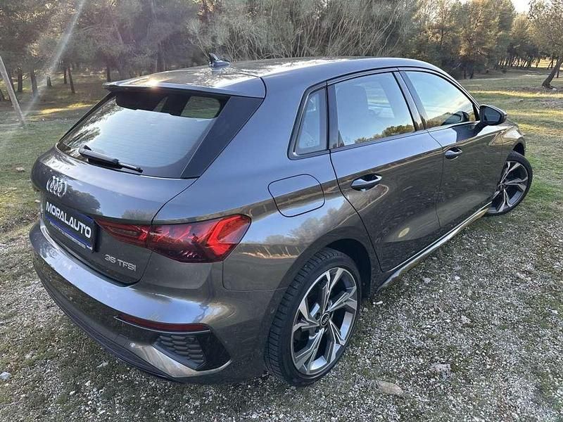 Usado Audi A3 Sportback Ambiente 150 CV (110 kW) 2021 Gris Utilitario