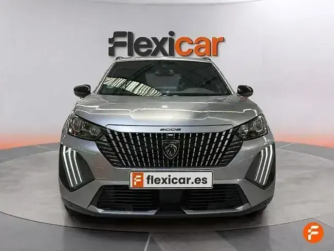 Usado Peugeot 2008 Allure 130 CV (95 kW) 2024 Gris SUV
