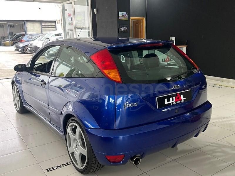 Käytetty Ford Focus RS 220 HP (161 kW) 2003 Sininen Sedan