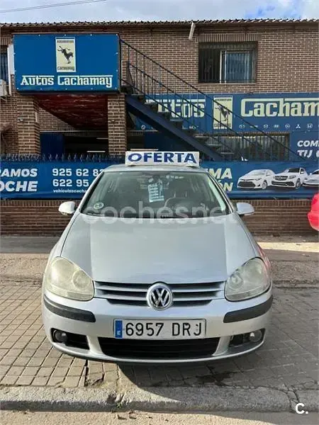 Usado VW Golf IV Highline 140 CV (102 kW) 2006 Gris / plata Berlina