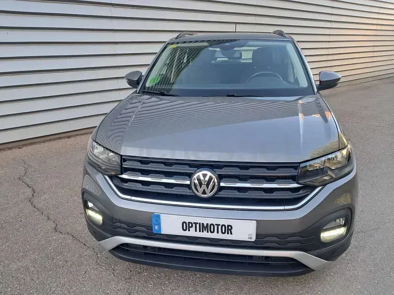 Usado VW T-Cross Advance 115 CV (84 kW) 2020 Gris / plata SUV