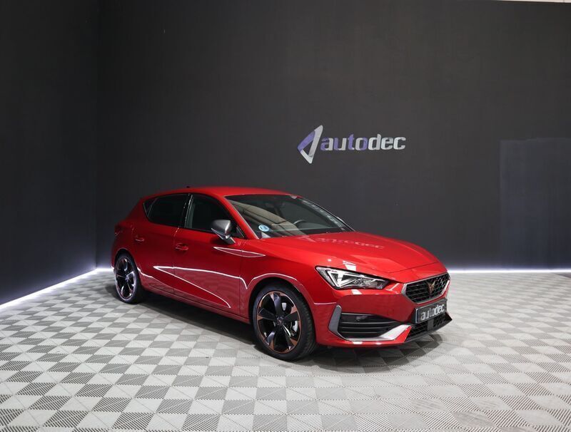 Rojo Usado 2024 Cupra Leon Berlina | 26.490 € (Precio justo) - Imagen 1/4