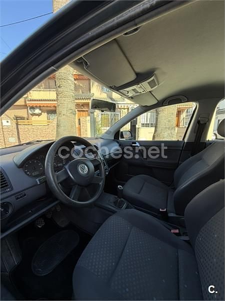 Usado VW Polo Advance 75 CV (55 kW) 2005 Azul Utilitario