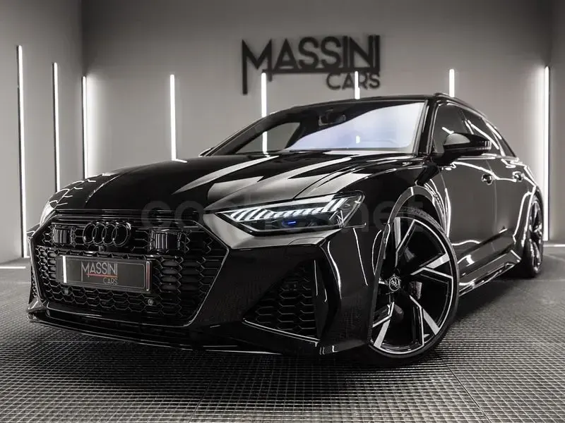 Usado Audi RS6 600 CV (441 kW) 2021 Negro Familiar