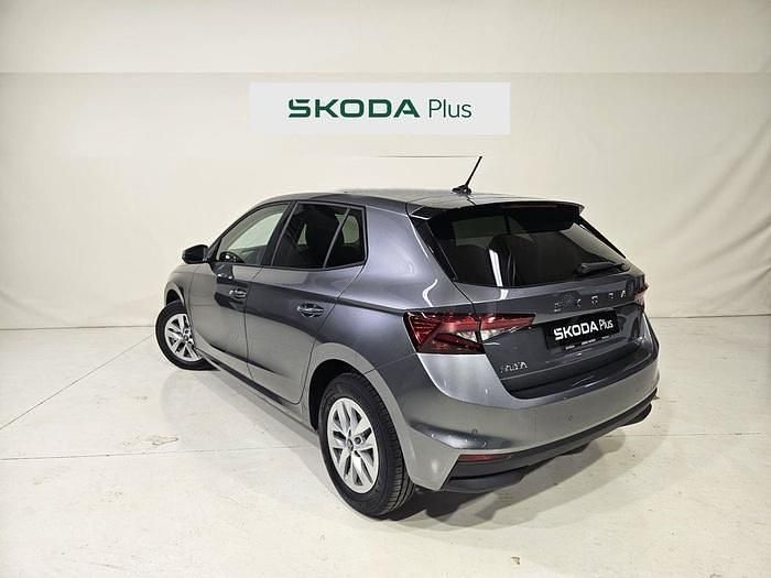 Nuevo Skoda Fabia Selection 95 CV (69 kW) 2026 Gris Utilitario