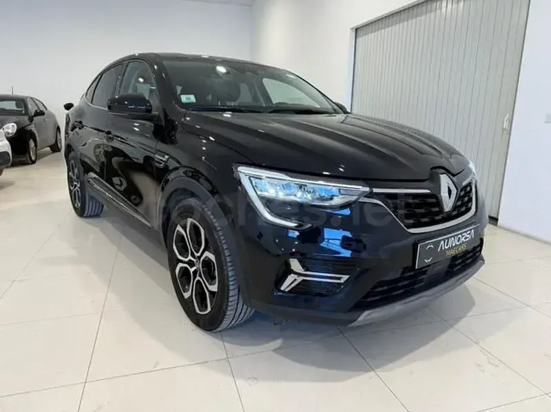 Usado Renault Arkana Techno 140 CV (102 kW) 2023 Negro SUV