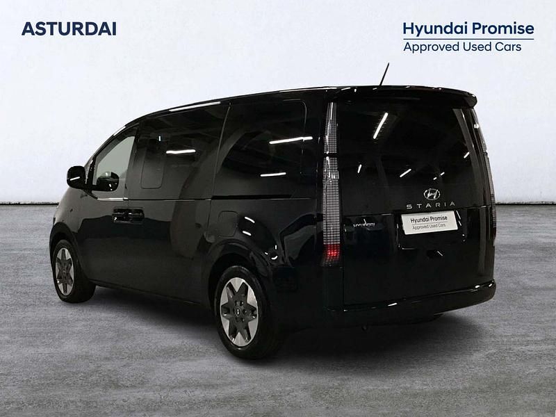 Usado Hyundai Staria 177 CV (130 kW) 2023 Azul Monovolumen