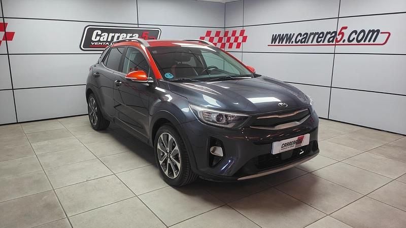 Usado Kia Stonic 120 HP (88 kW) 2019 Cinzento SUV