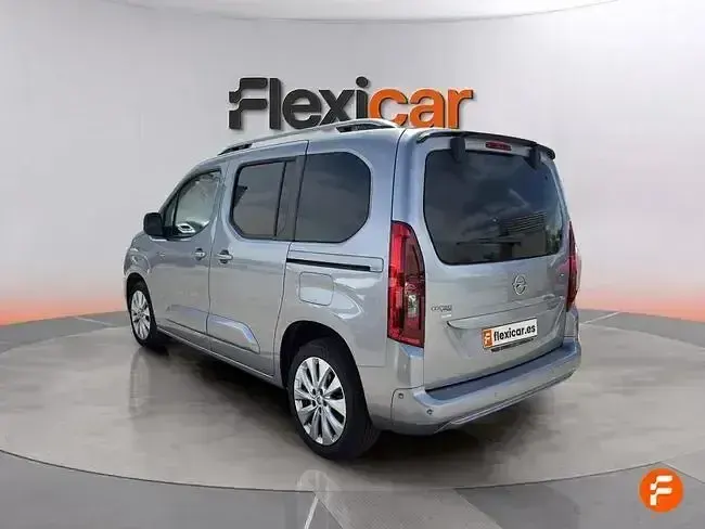 Usado Opel Combo Life 131 CV (96 kW) 2021 Gris