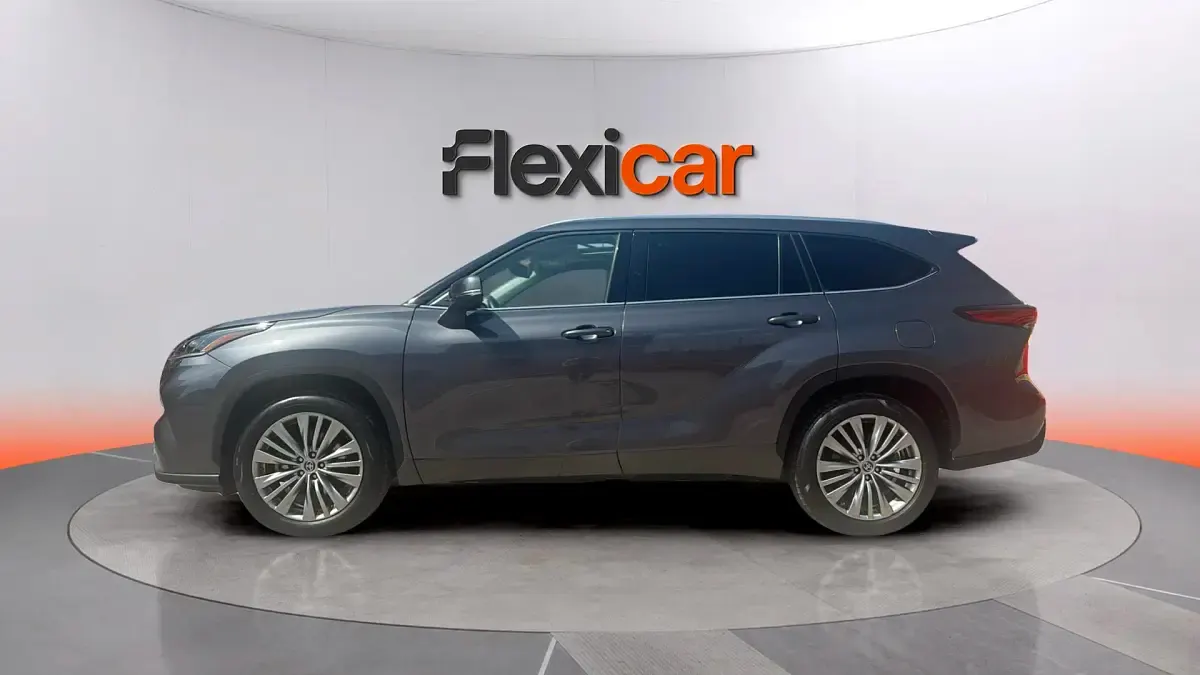 Usado Toyota Highlander Advance 246 CV (180 kW) 2022 Gris SUV