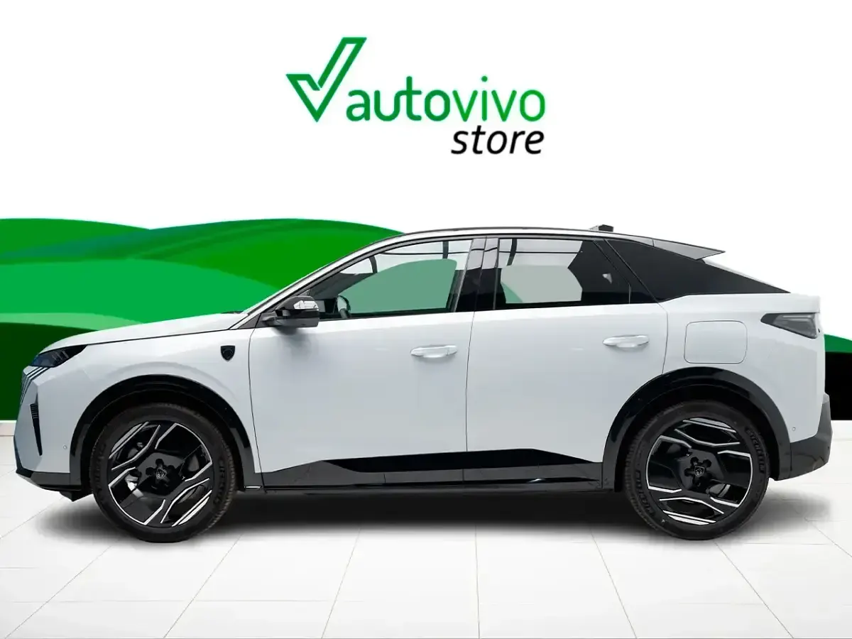 Usado Peugeot e-3008 GT 157 kW (214 CV) 2024 Blanco SUV
