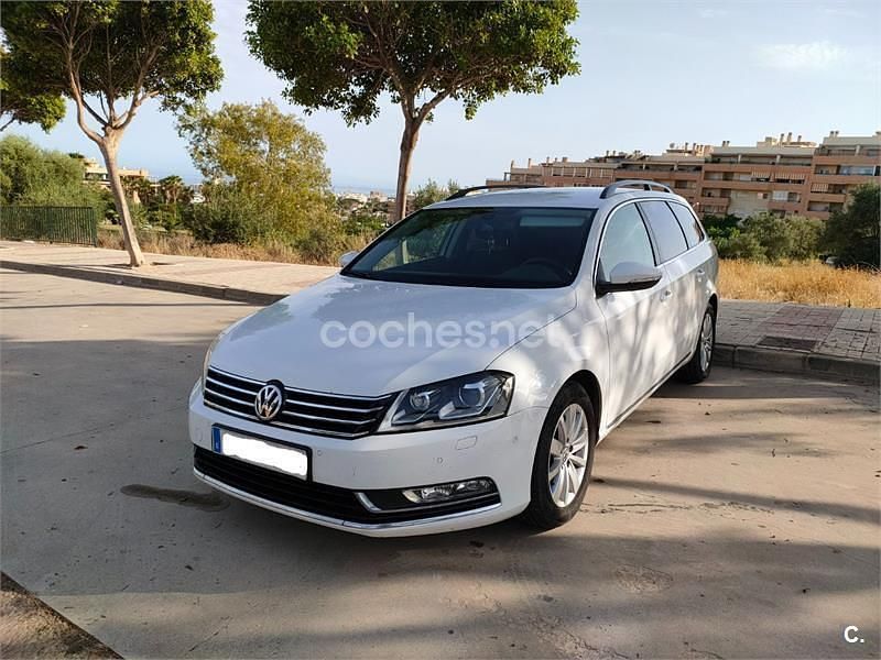 Usado VW Passat Advance 140 CV (102 kW) 2011 Blanco Familiar