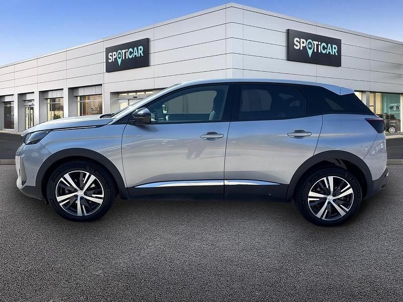Usado Peugeot 3008 Allure 130 CV (95 kW) 2023 Gris SUV