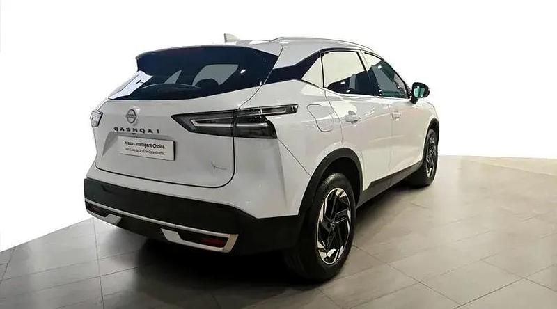 Usado Nissan Qashqai 158 CV (116 kW) 2025 Kori white SUV