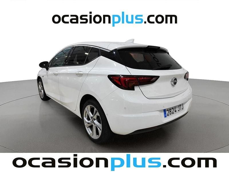 Usado Opel Astra Dynamic 150 CV (110 kW) 2016 Blanco Utilitario
