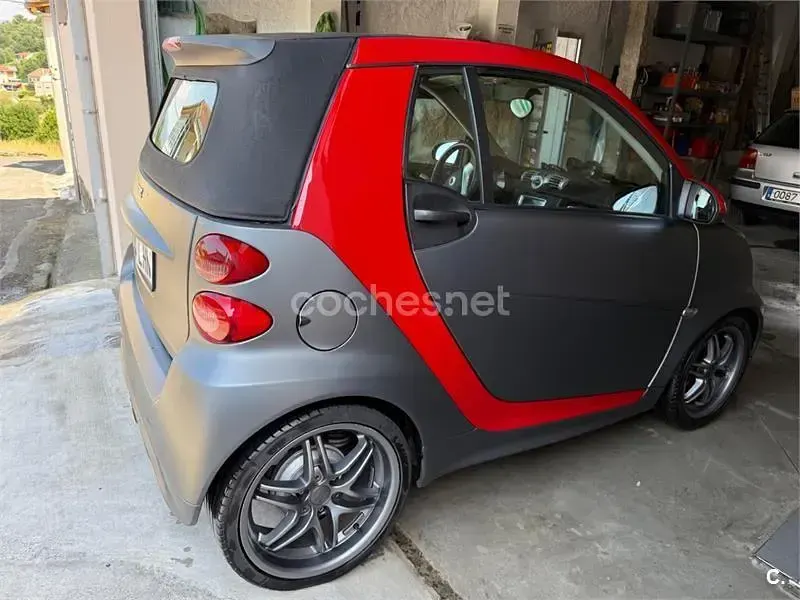 Usado Smart ForTwo Cabrio Passion 84 CV (61 kW) 2014 Granate Descapotable