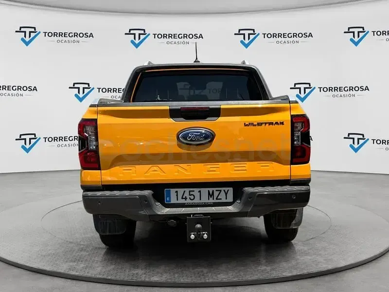 Usado Ford Ranger Wildtrack 240 CV (176 kW) 2025 Naranja Pickup/Camioneta