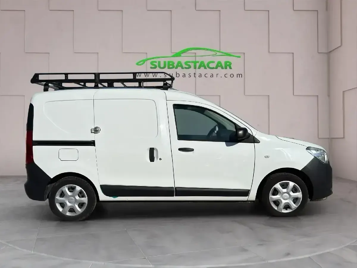 Occasion Dacia Dokker Essentiel 102 PK (75 kW) 2019 Wit MPV