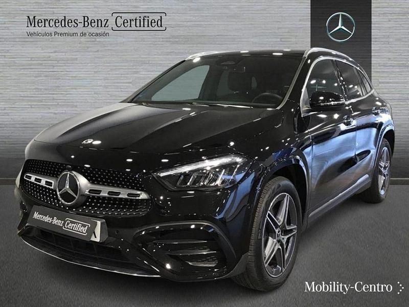 Usado Mercedes GLA250 AMG line 218 CV (160 kW) 2025 Negro SUV