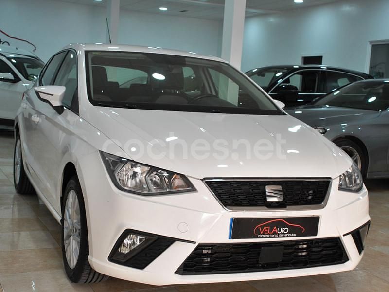 Usado Seat Ibiza Style Plus 115 CV (84 kW) 2019 Blanco Berlina