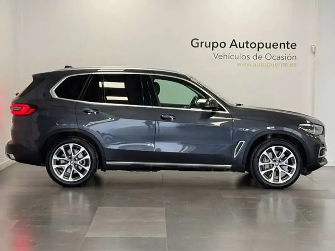 Usado BMW X5 Comfort Edition 398 CV (292 kW) 2022 Gris SUV