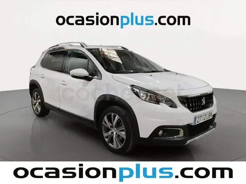 Usado Peugeot 2008 Allure 130 CV (95 kW) 2019 Blanco SUV