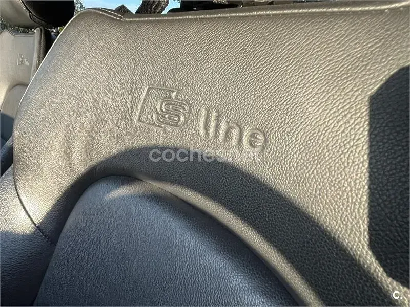 Usado Audi A3 Sportback Ambition 170 CV (125 kW) 2011 Negro Utilitario