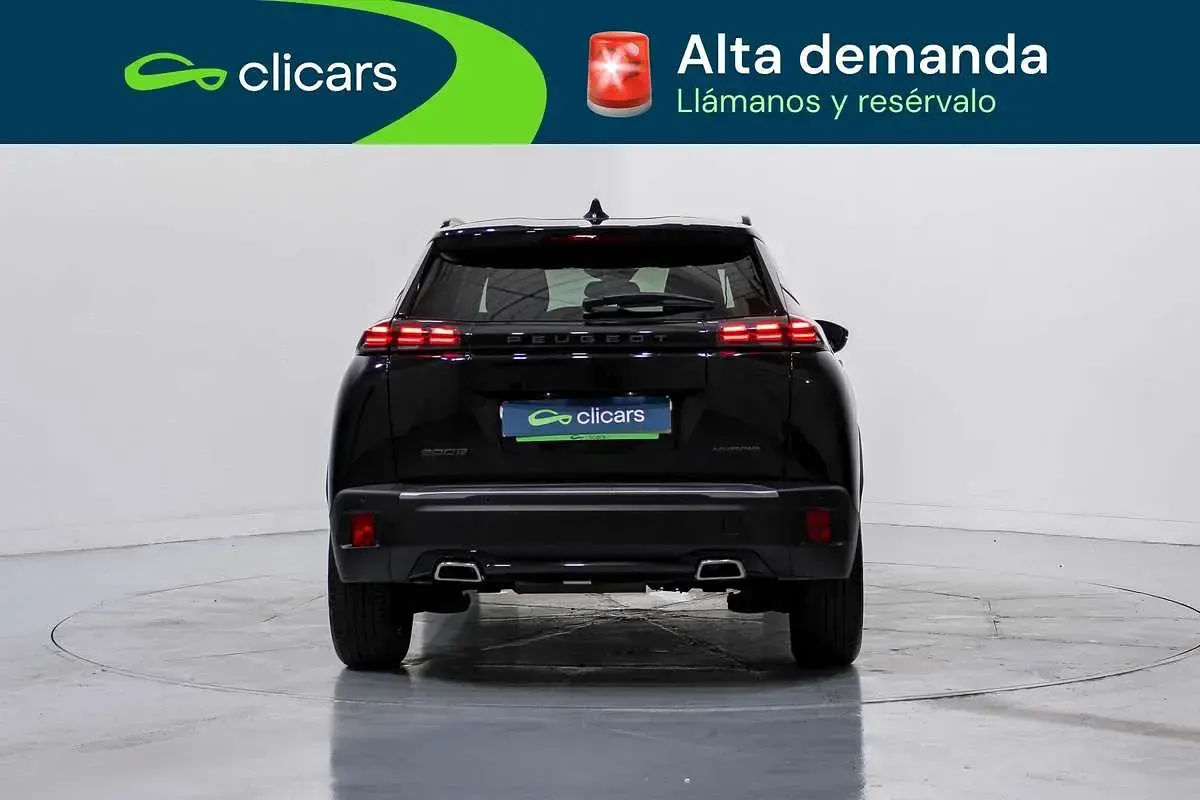 Usado Peugeot 2008 Allure 136 CV (100 kW) 2025 Negro SUV