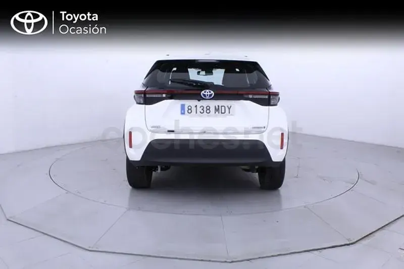 Usado Toyota Yaris Cross Active 116 CV (85 kW) 2023 Blanco SUV