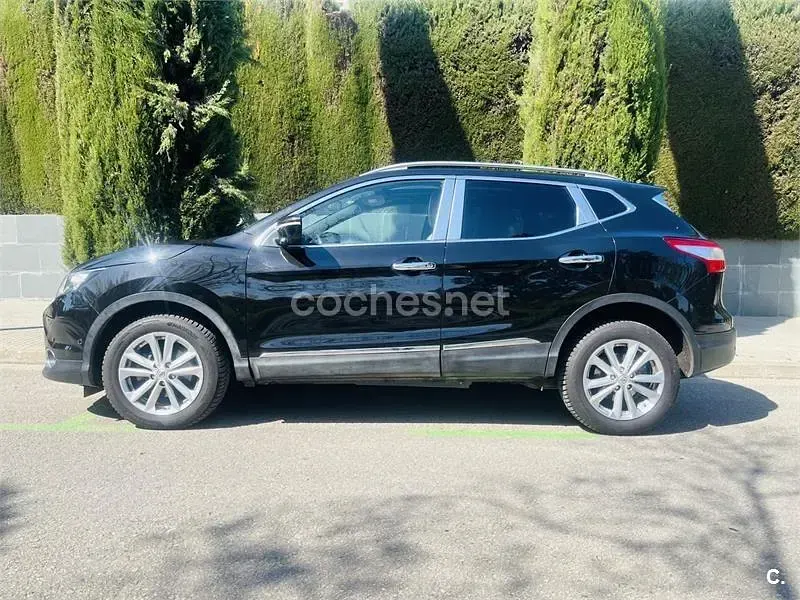 Usado Nissan Qashqai Tekna 130 CV (95 kW) 2014 Negro SUV
