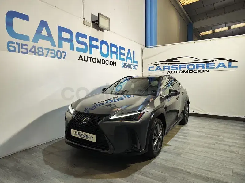 Usado Lexus UX Sport Line 184 CV (135 kW) 2023 Gris / plata SUV