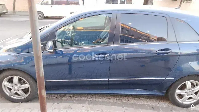 Usado Mercedes B170 116 CV (85 kW) 2009 Azul Monovolumen