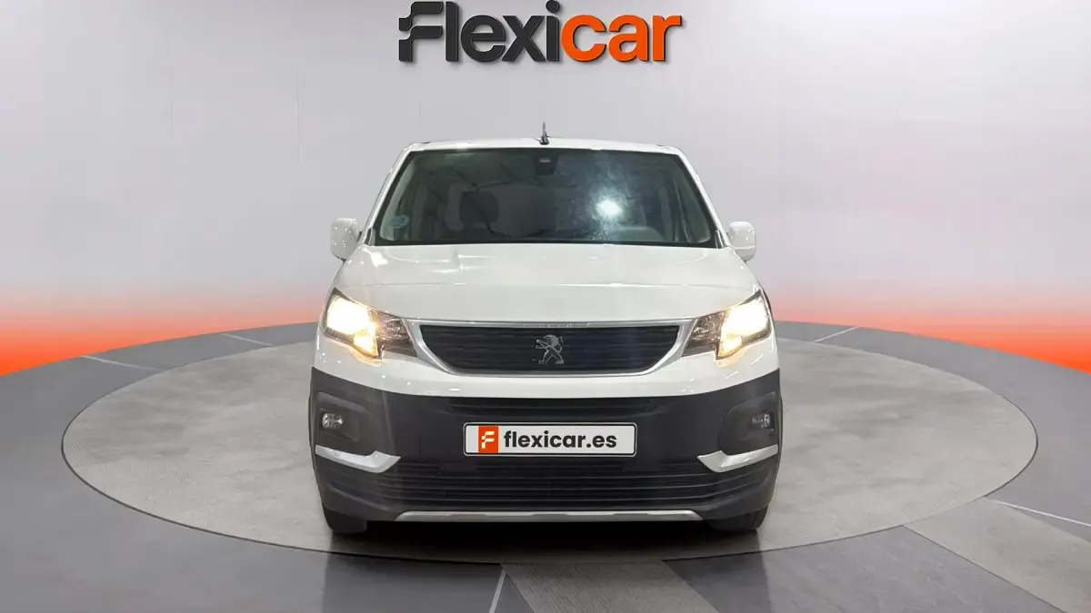 Käytetty Peugeot Rifter Active 131 HP (96 kW) 2021 Valkoinen Tila-auto