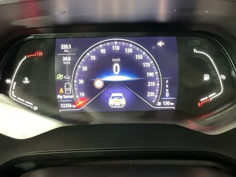 Usado Renault Captur Zen 140 CV (102 kW) 2022 Naranja SUV