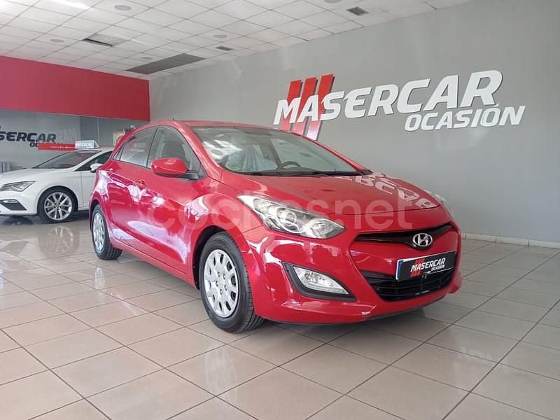 Rojo Usado 2014 Hyundai i30 Berlina | 9190 € (Precio justo) - Imagen 1/4