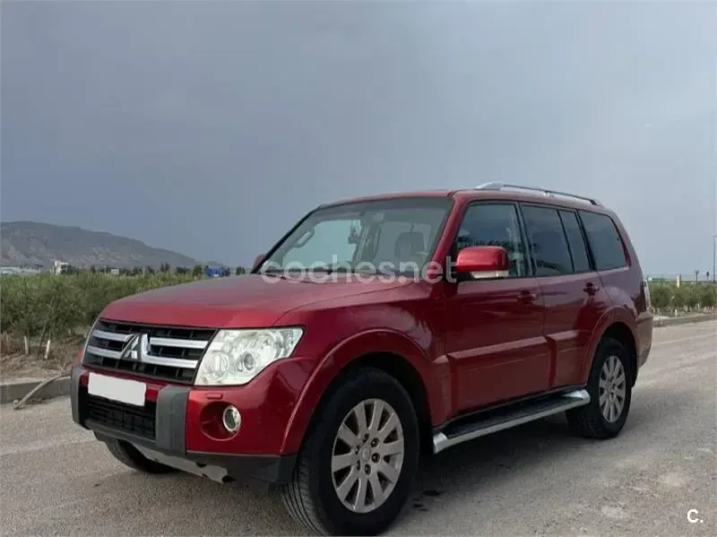 Usado Mitsubishi Montero 170 CV (125 kW) 2008 Rojo SUV