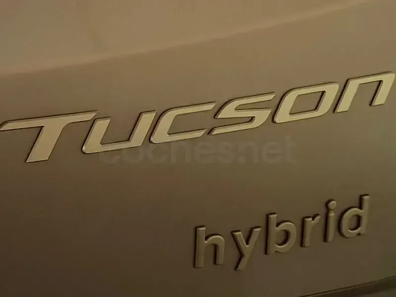 Nuevo Hyundai Tucson 136 CV (100 kW) 2025 Gris / plata SUV
