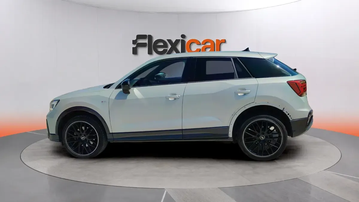 Usado Audi Q2 Premium 150 CV (110 kW) 2024 Blanco SUV