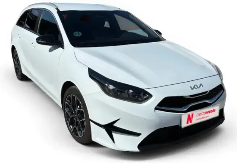 Usado Kia Ceed Style 101 CV (74 kW) 2025 Blanco Utilitario
